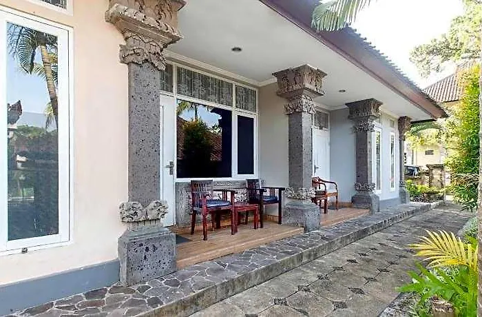 Dewi Sinta And Restaurant 3*